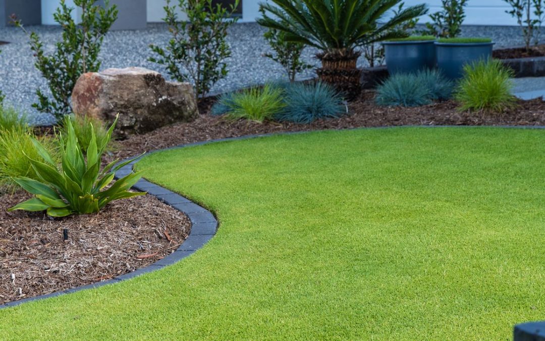 On-Trend Lawn Edging Options!